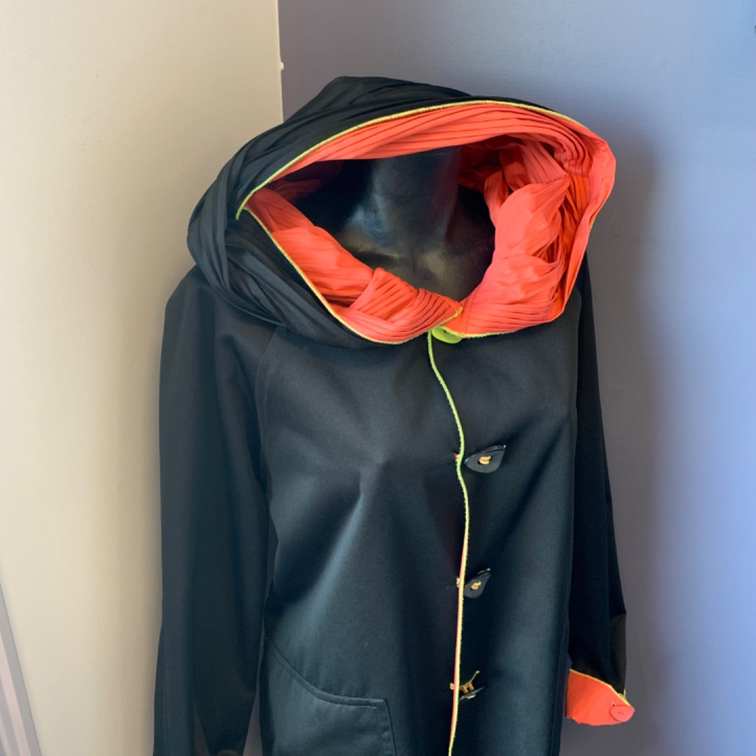 UbU Reversible, Small Black Coral