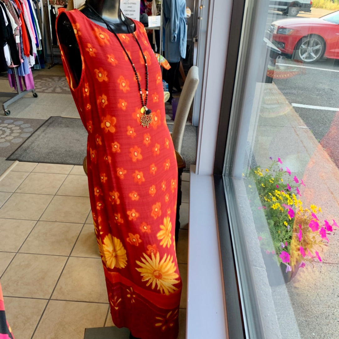Marks & Spencer, Medium Red orange