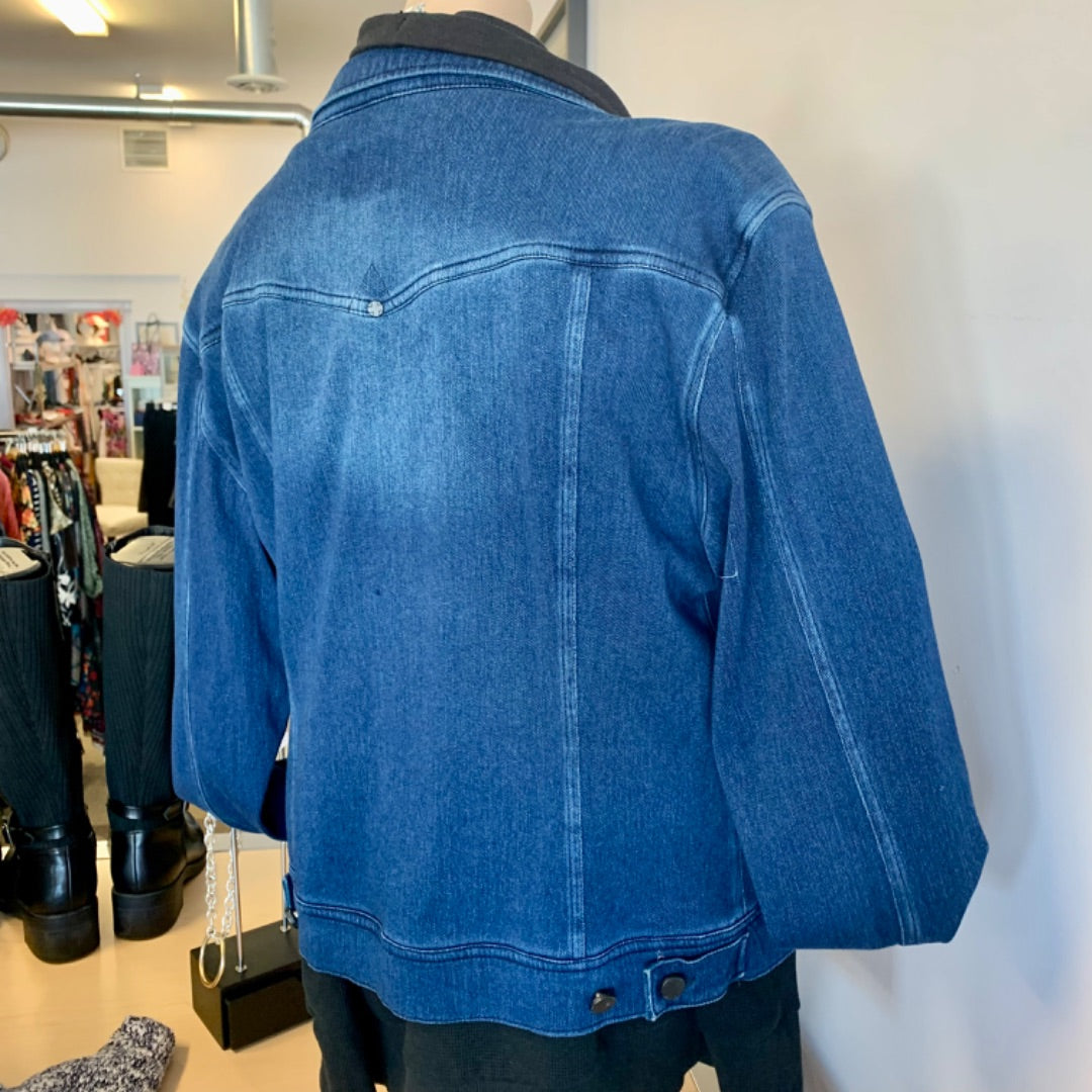 Liverpool, Jackets, XLarge Blue