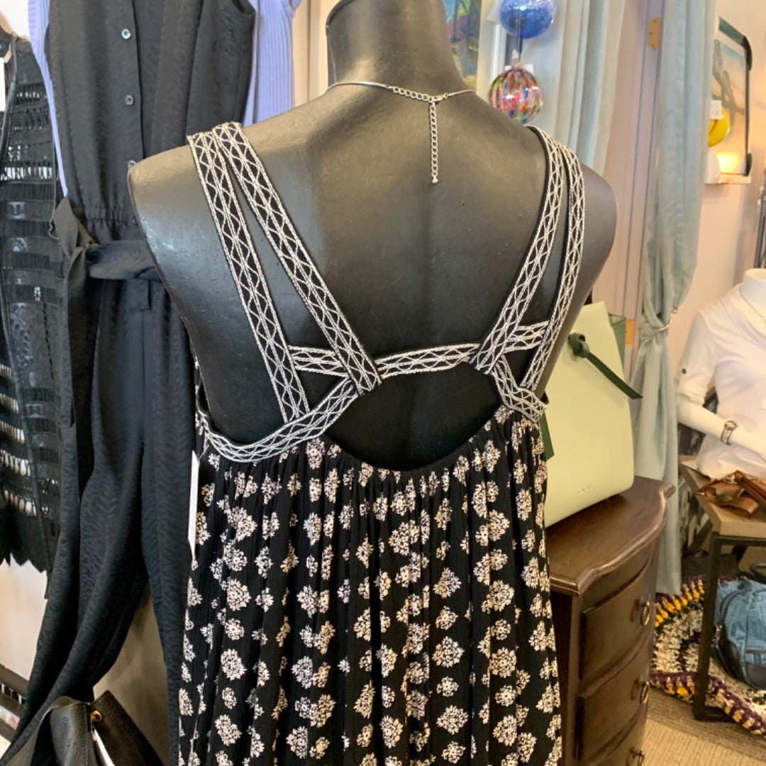 American Eagle, Small Black White