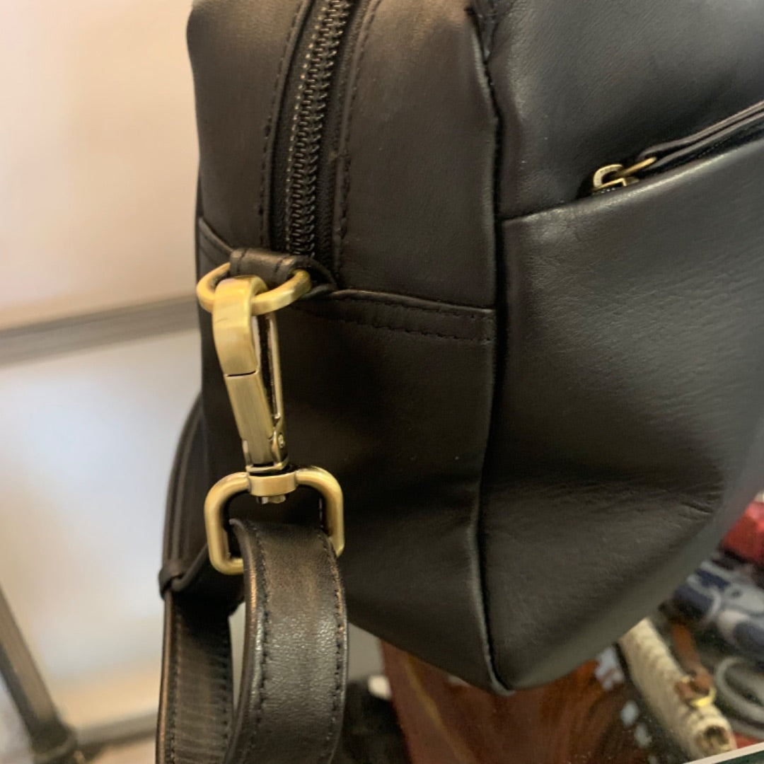 Derek Alexander, Medium Black