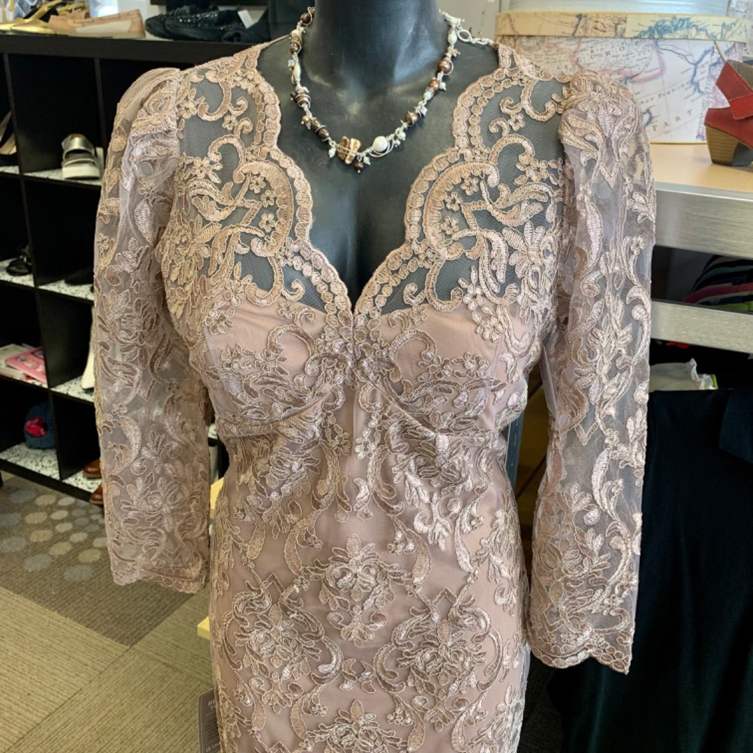 Le Chateau, Medium Taupe