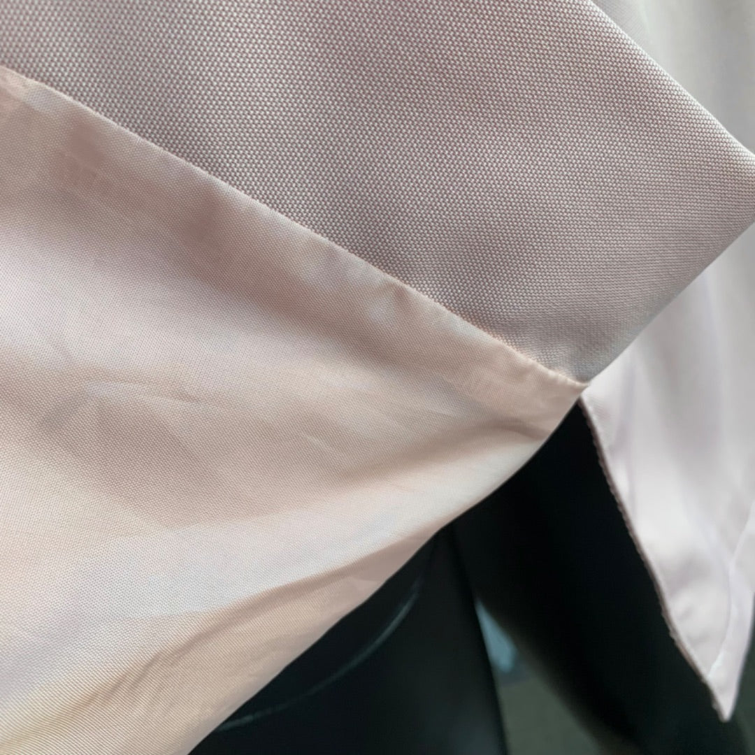Le Chateau, Medium Pink