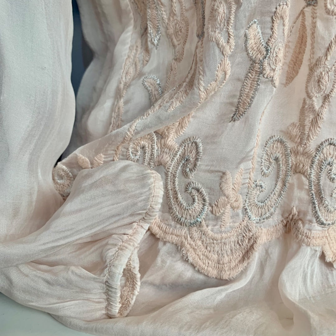 Elana Baldi, Medium Rose