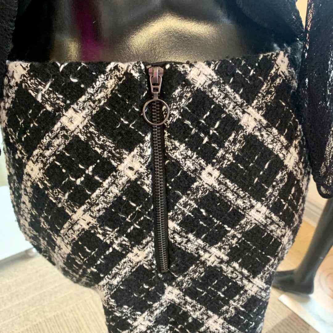 Suzy Shier, Small Black White