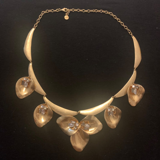 Orchid necklace, Small, Gold colour
