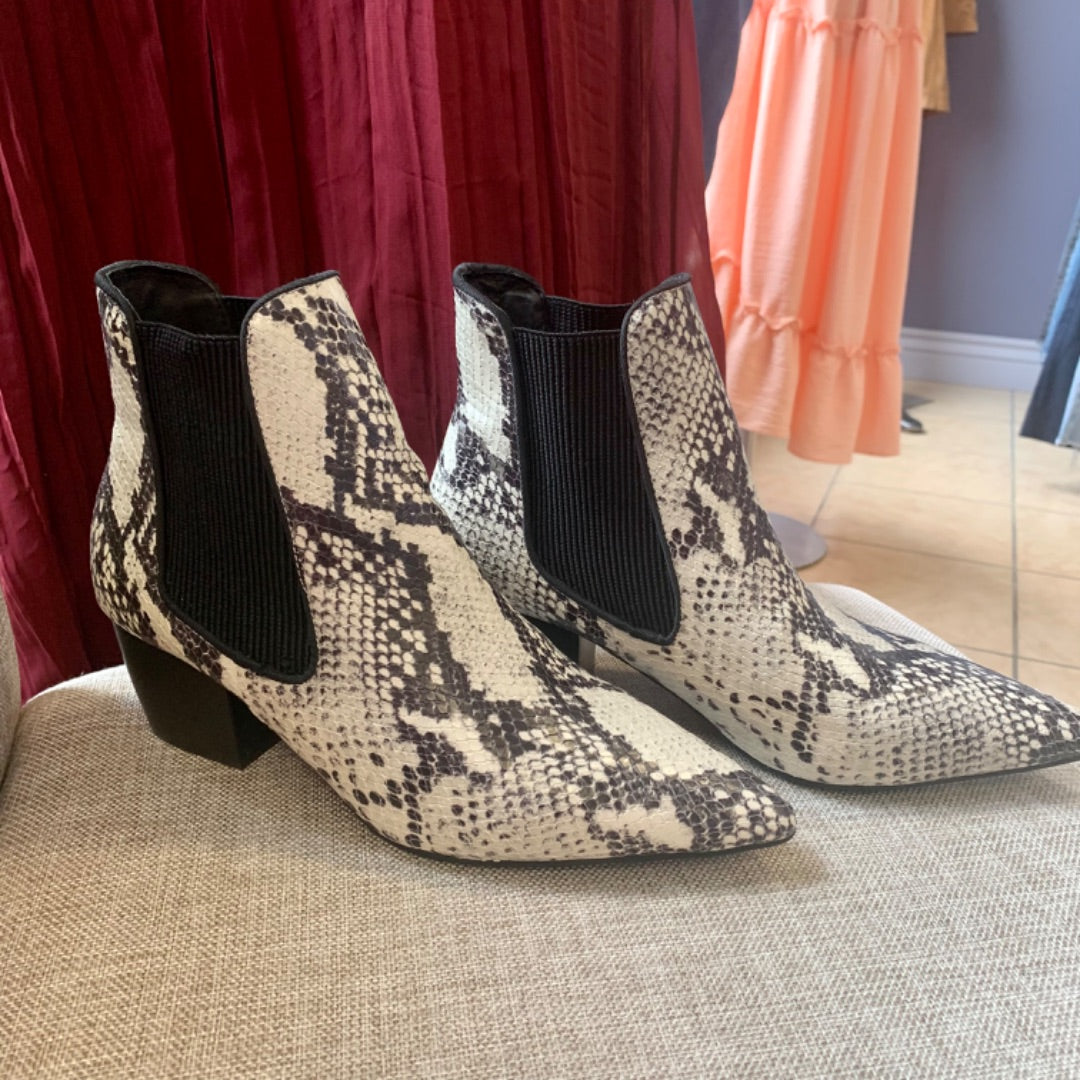 Sol Sana, Footwear, Size 7.5 Snakeskin