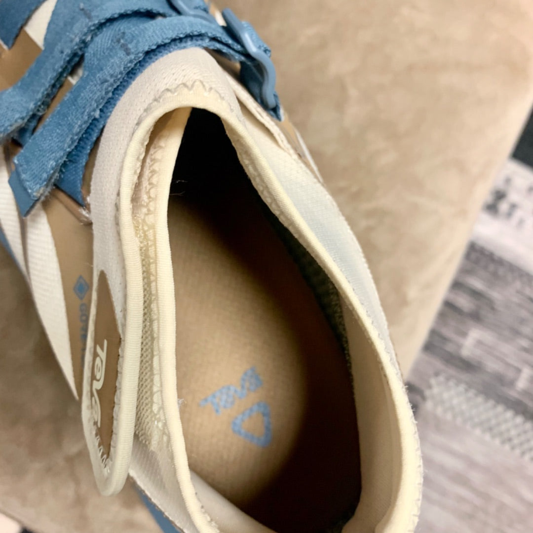 Teva, Footwear, Size 9.5 Beige Blue