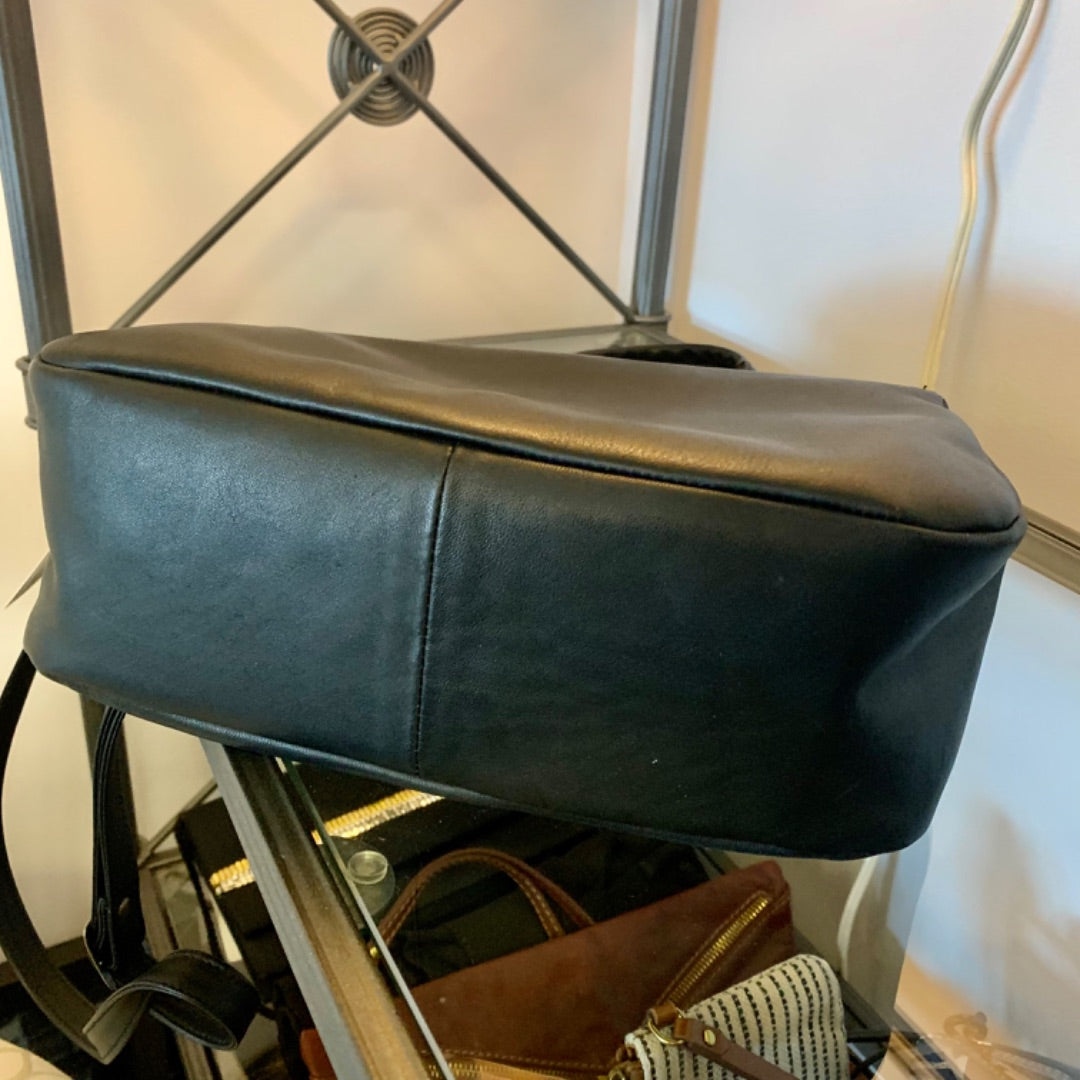 Derek Alexander, Medium Black