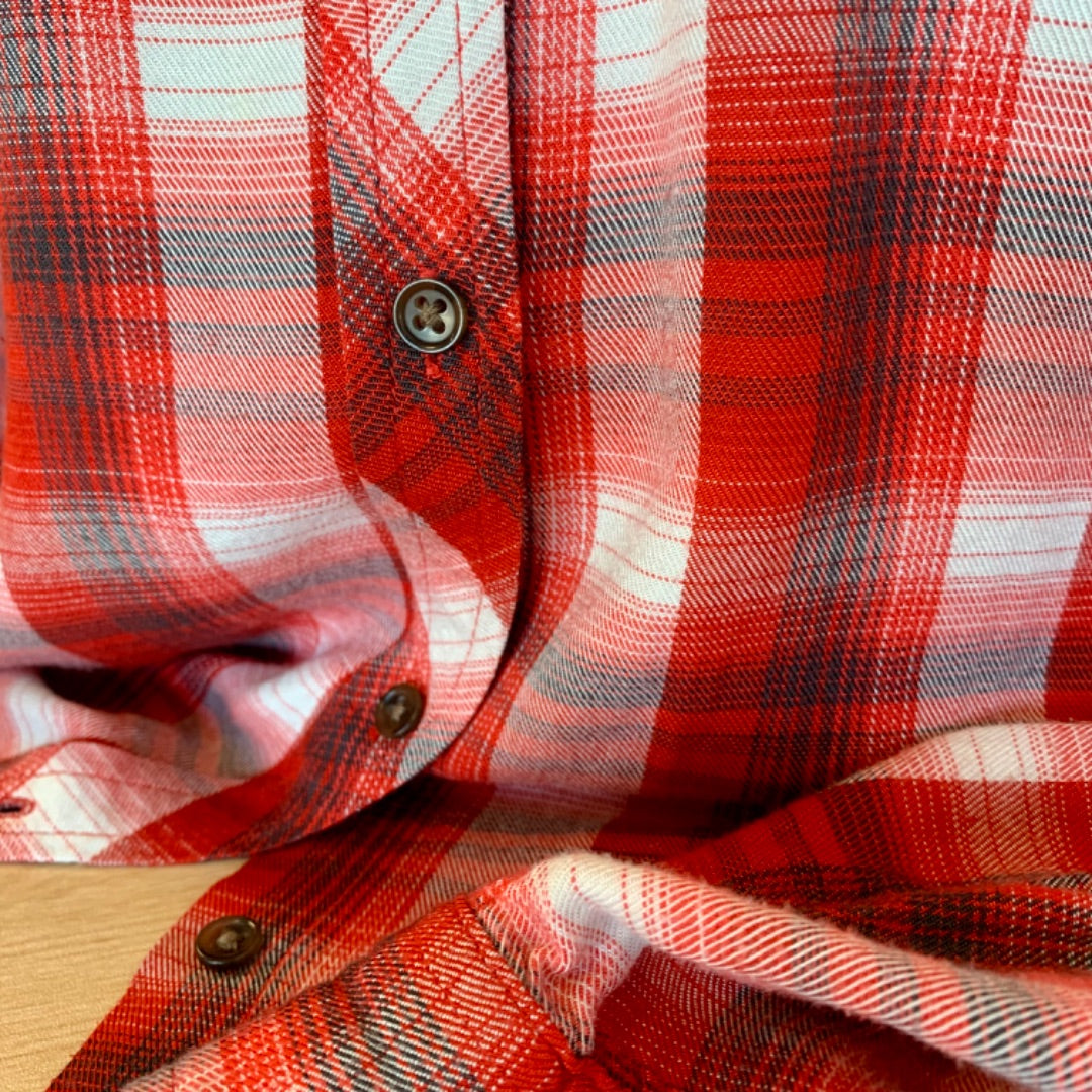 Universal Thread, XLarge Red white