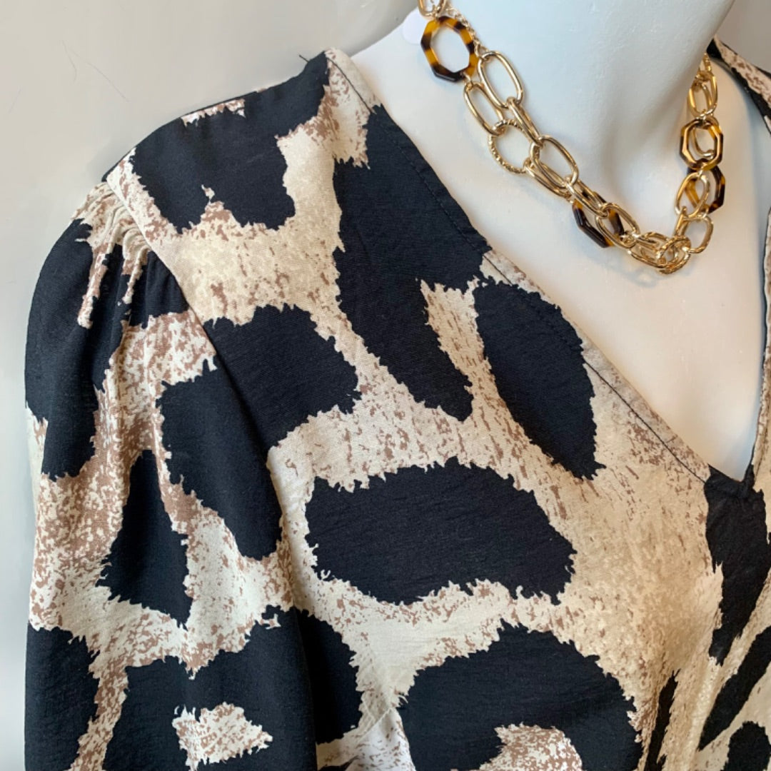 .Object, Small Brown Black