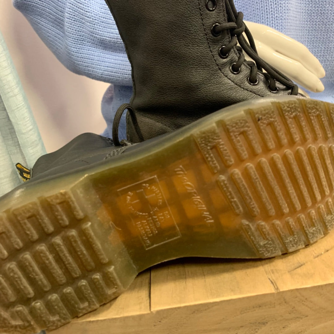 Dr Martens, Footwear, Size 7 Black