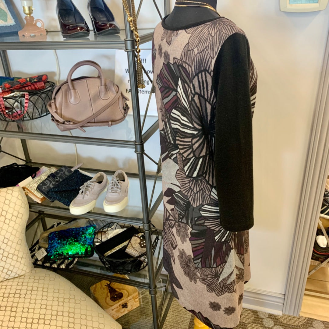 Papillon, Large Black Beige and Mauve