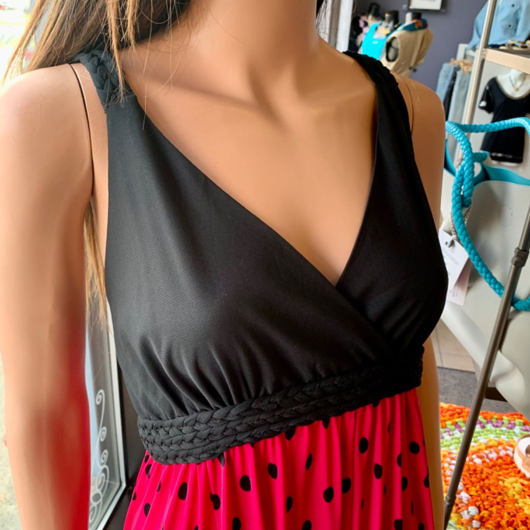 NWT Esha Design, XLarge Black White Hotpink