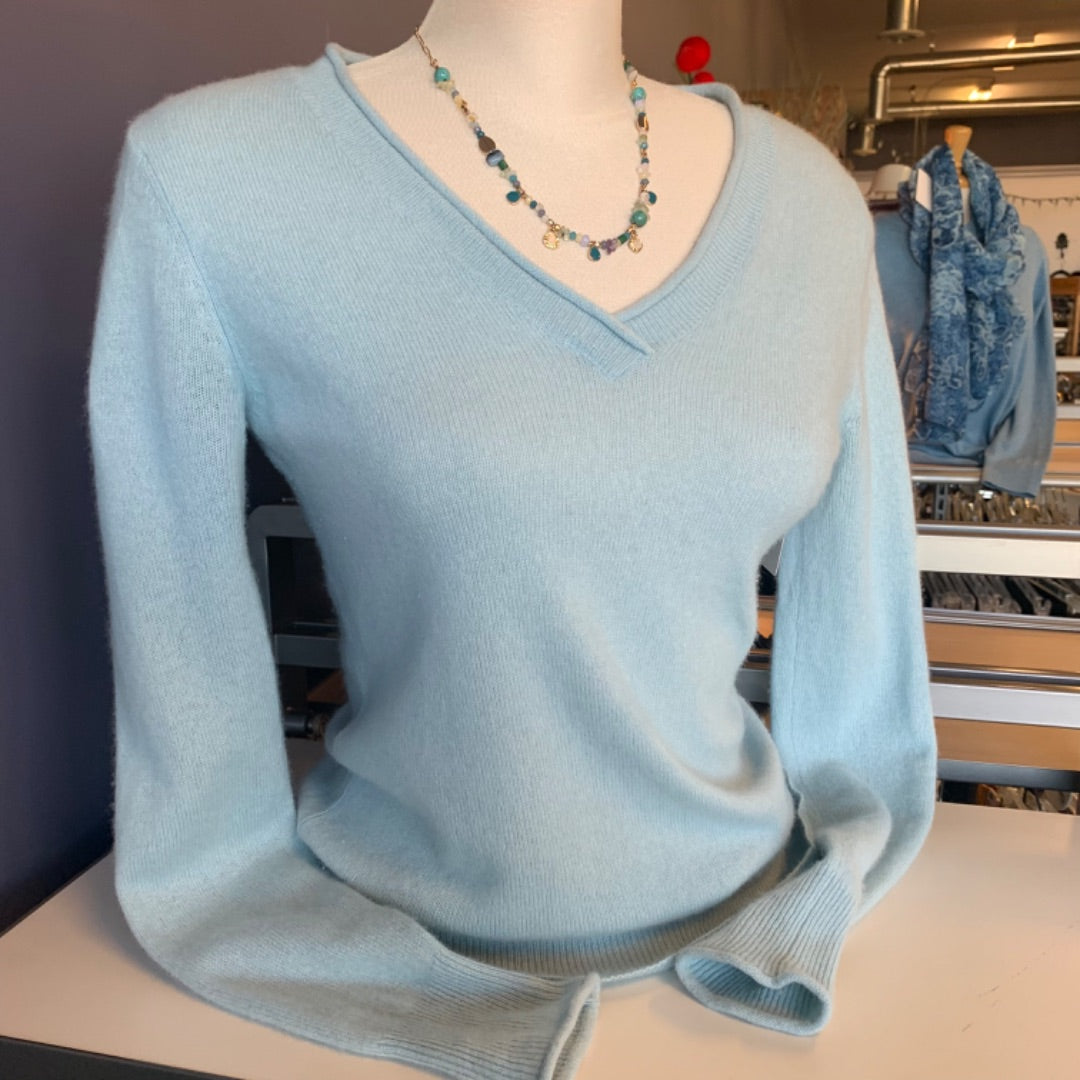 1901 Cashmere, Small IceBlue