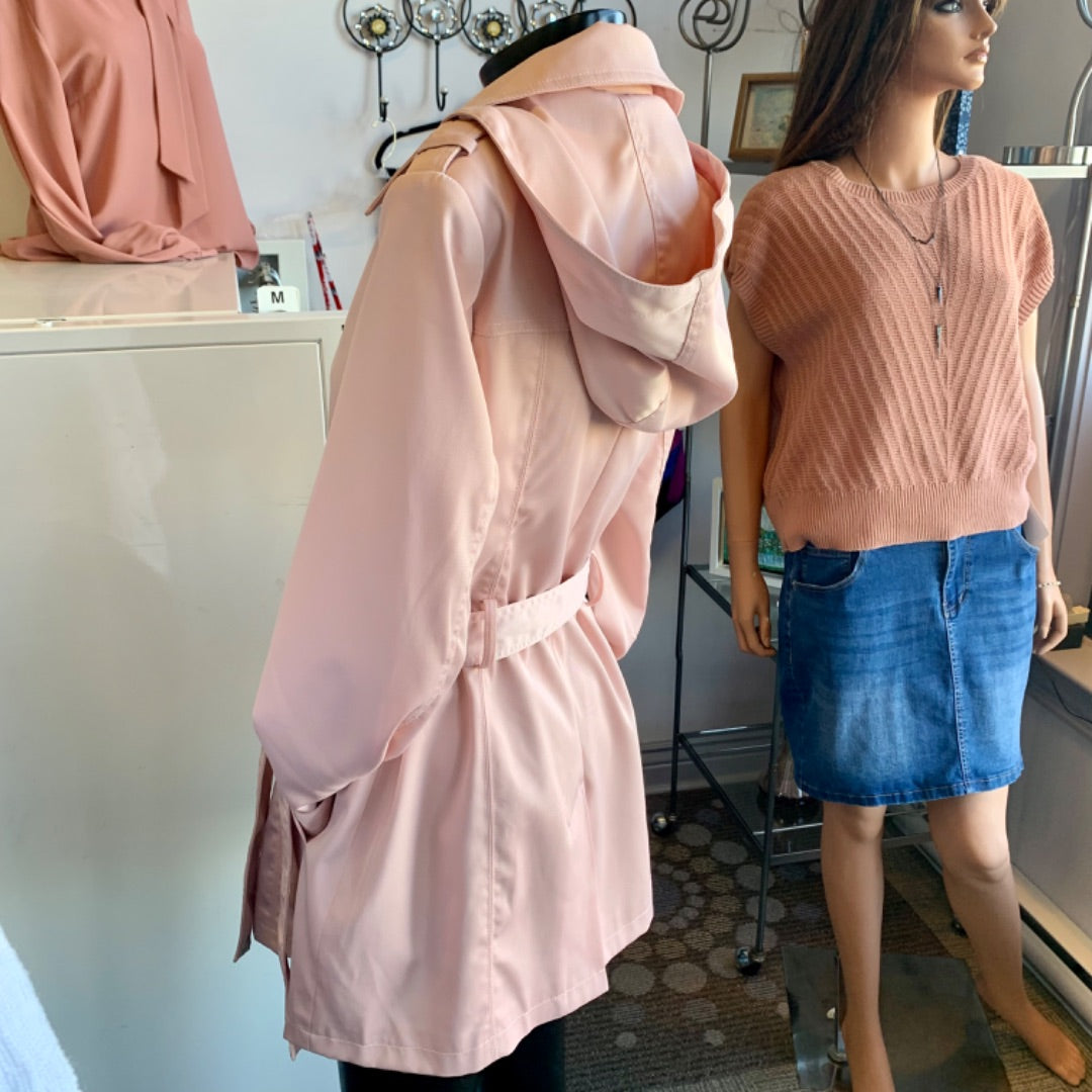 Le Chateau, Medium Pink