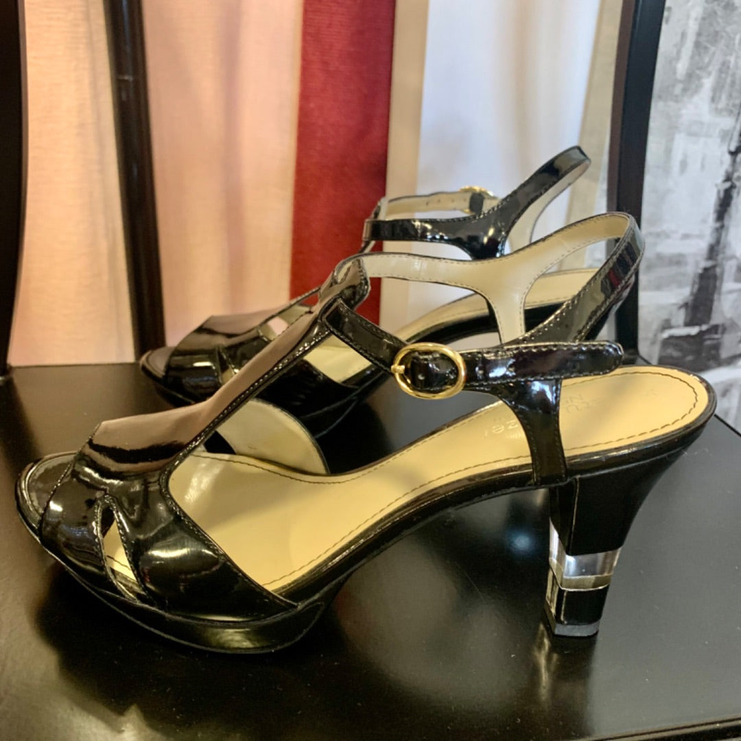 Naturalizer, Footwear, Size 8.5 Black