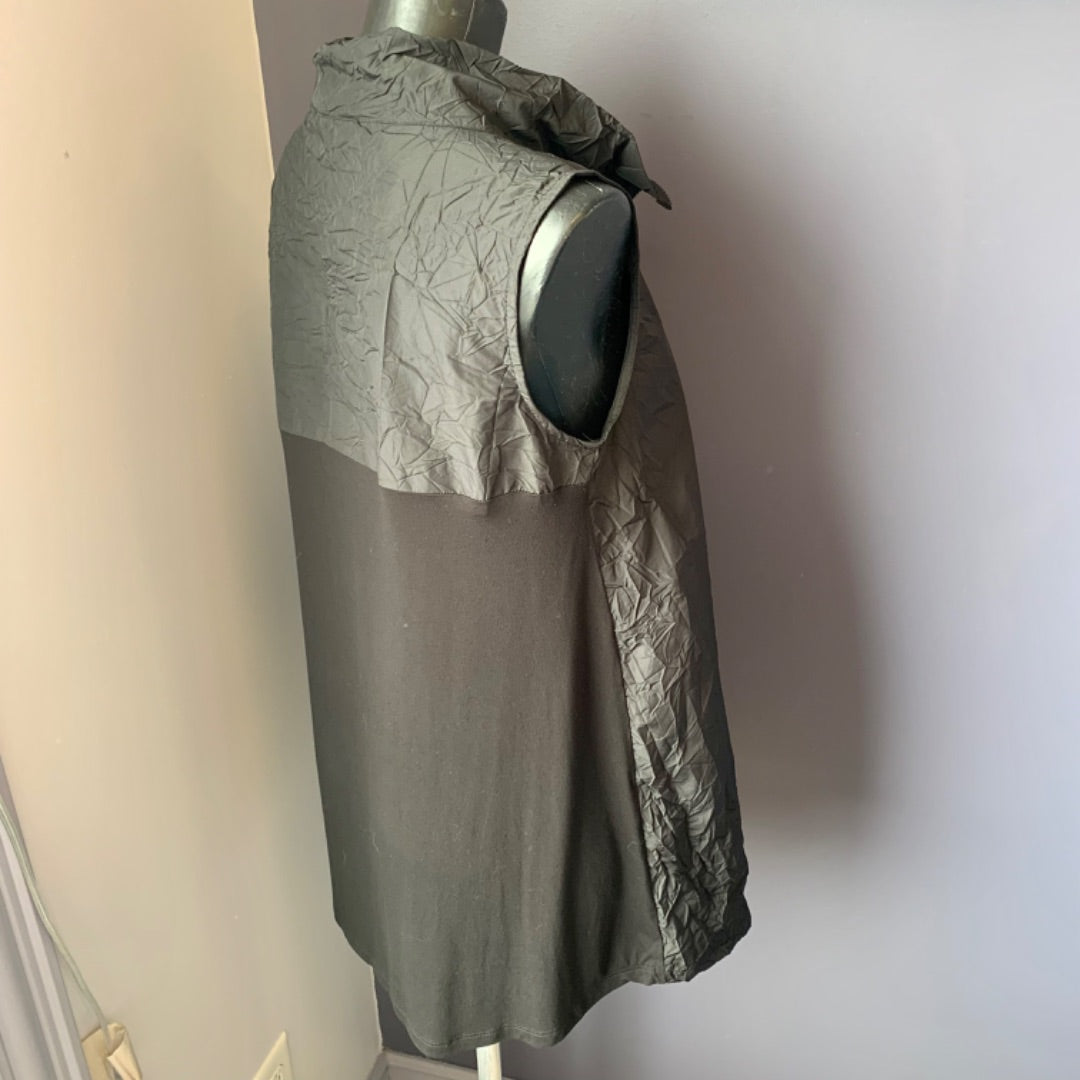 Kozan, Top Sleeveless, Small / Medium Black