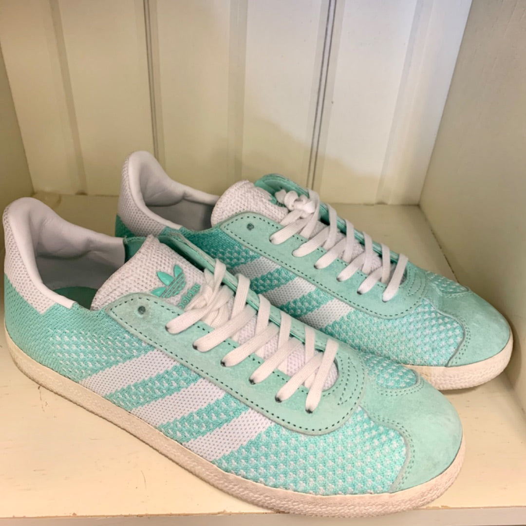 Adidas Gazelle, Size 7.5 Green White