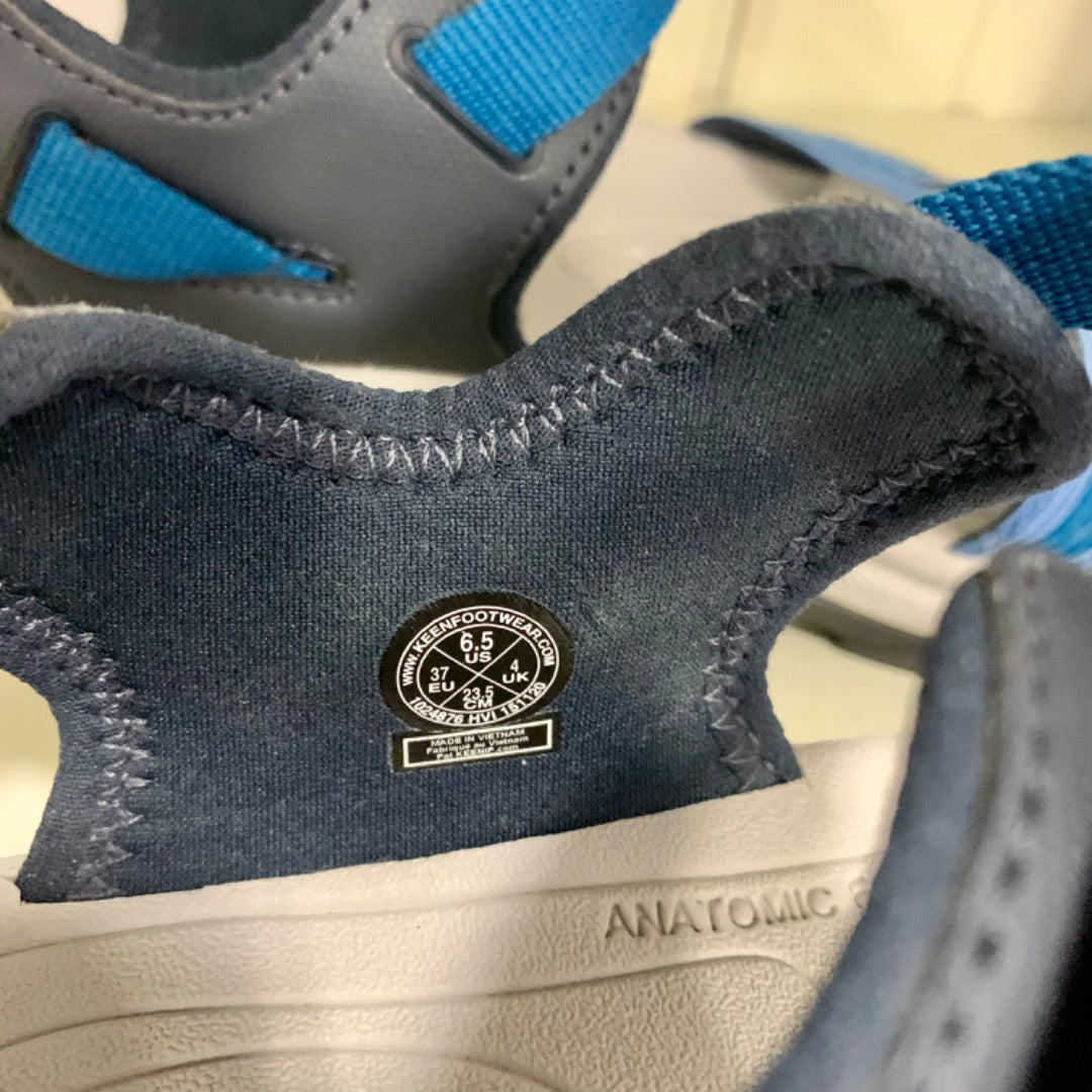 Keen, Footwear, Size 6.5 Blue