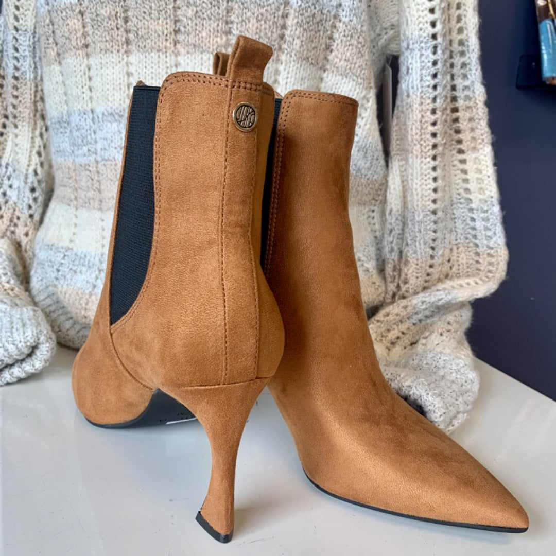 Unisa Ankle boots heel, Size 7 Tan