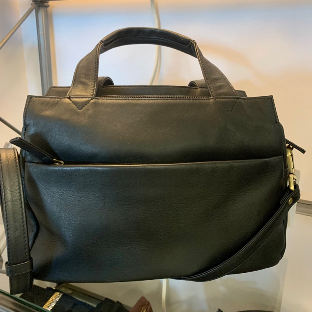 Derek Alexander, Medium Black