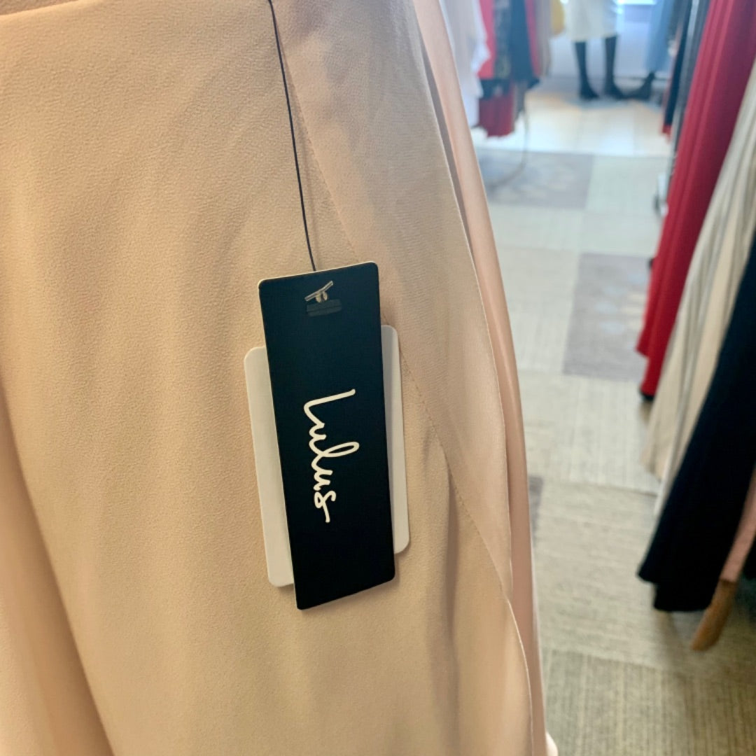 NWT Festive Short, Small Blush