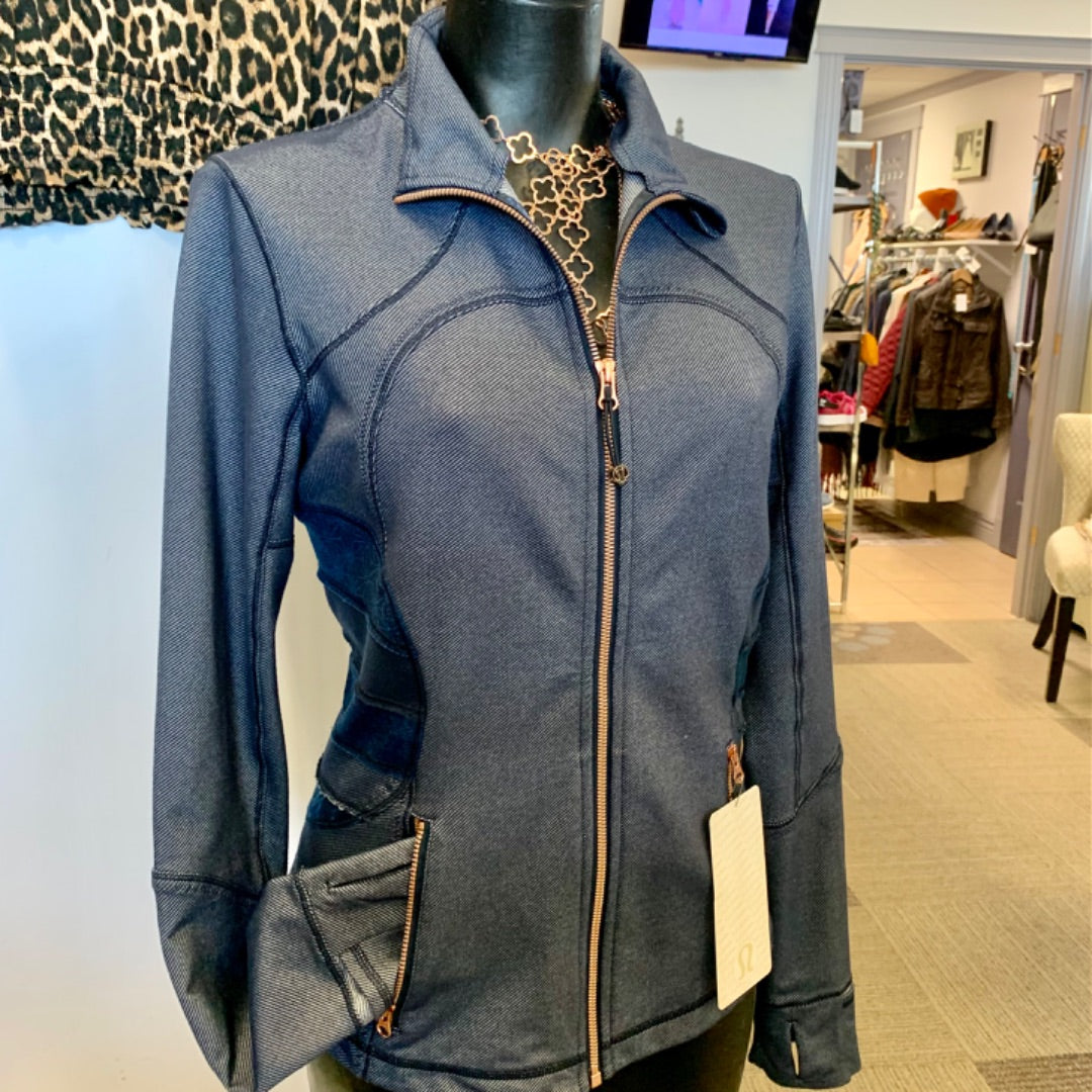 NWT Lululemon Zipper up, Size 10 Blue