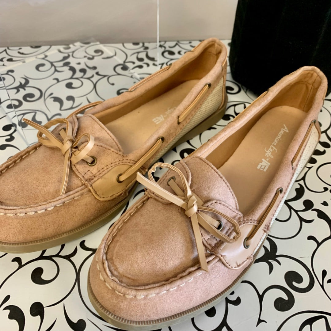American Eagle Loafer, Size 9 Beige