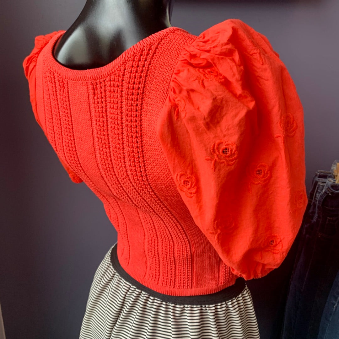 En Saison, Tops, Small Red