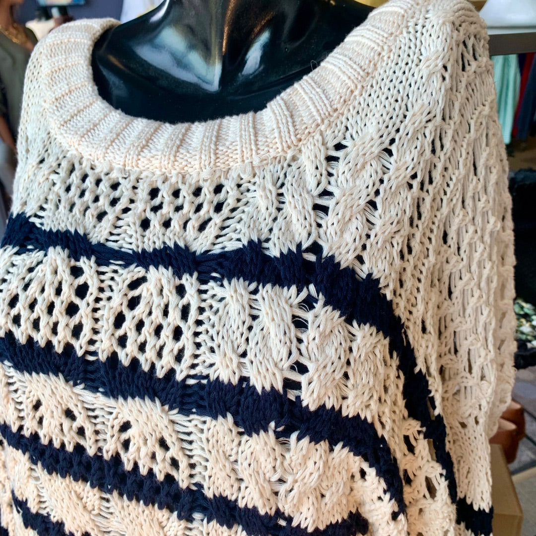 John+Jenn, Sweaters, Large Cream Black