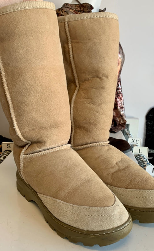 Ugg, Footwear, Size 8 Tan
