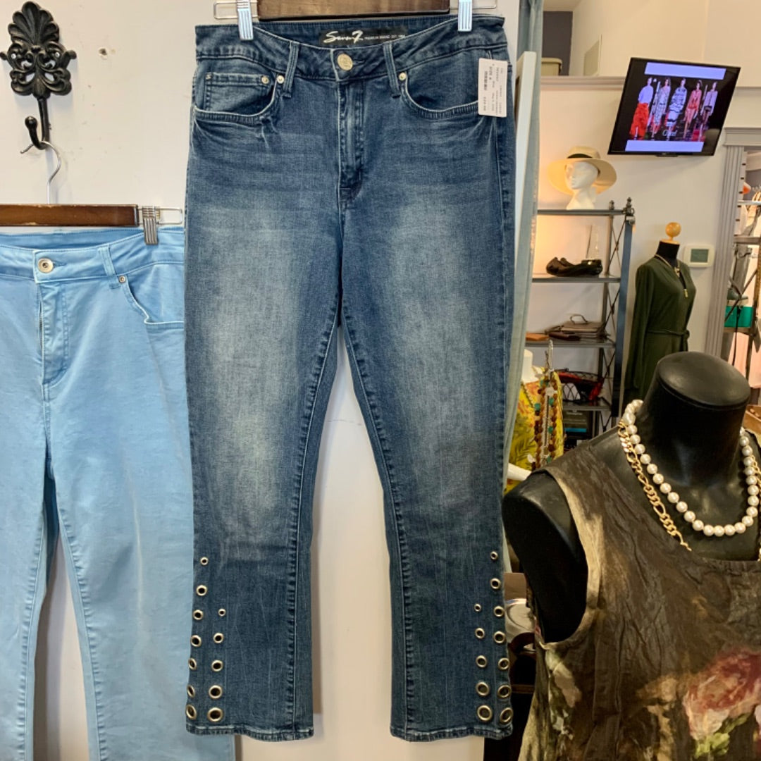 Seven7, Capris, Size 8 Blue