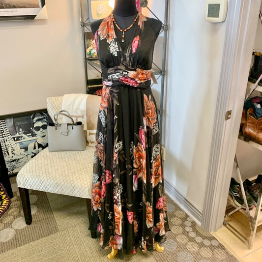 Melanie Lyne, Medium Floral on black