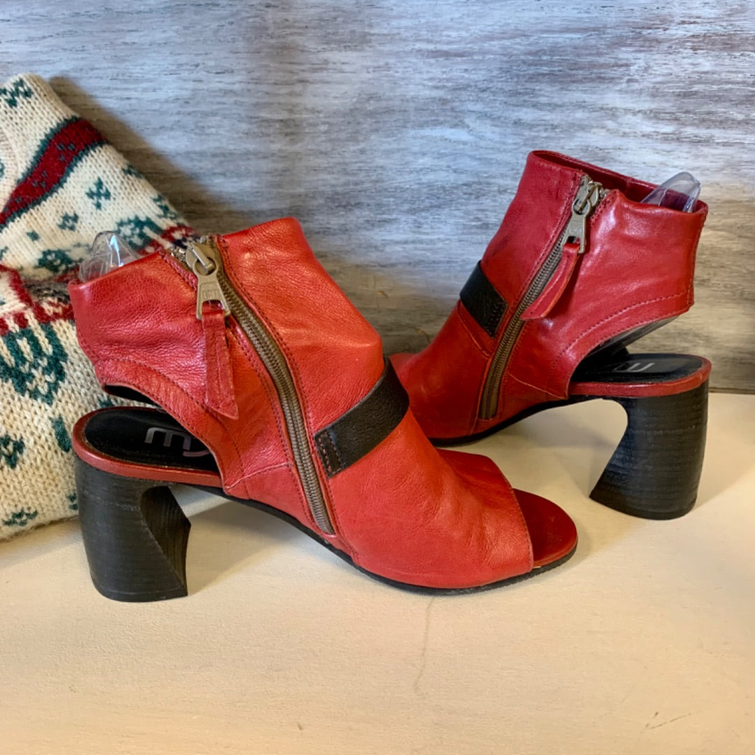 MJU’S heel, Size 36 (5.5), Red