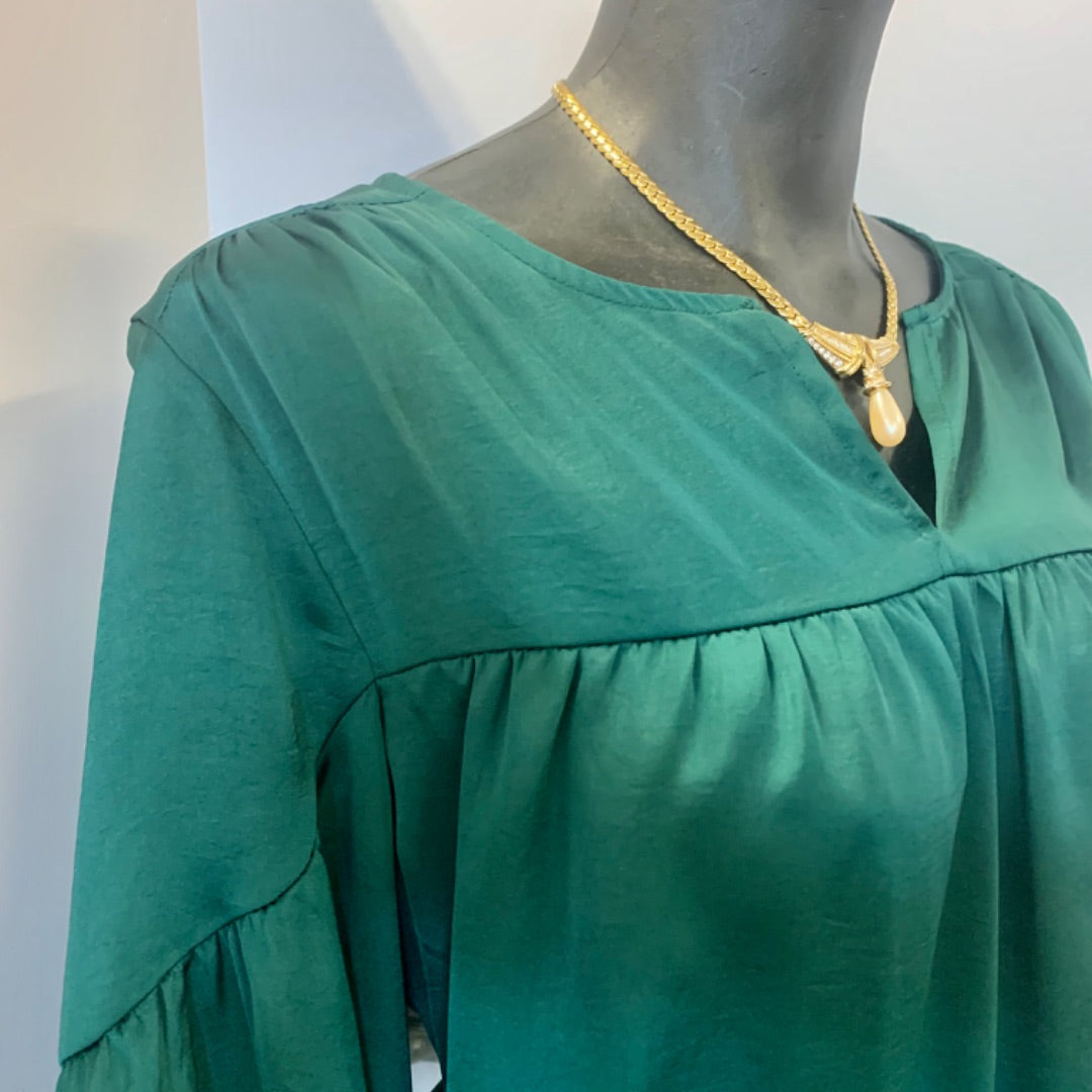 Vince Camuto, Large Emerald Green