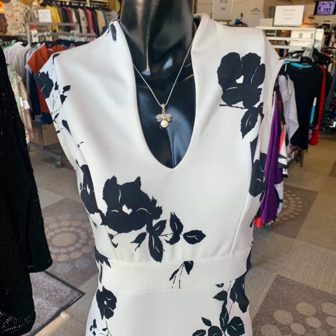Privy, Dresses, XSmall White black