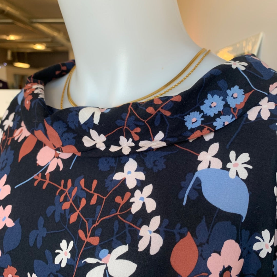 Gerry Weber, Size 14 Navy Pink