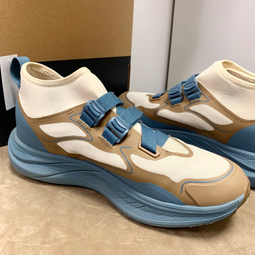 Teva, Footwear, Size 9.5 Beige Blue