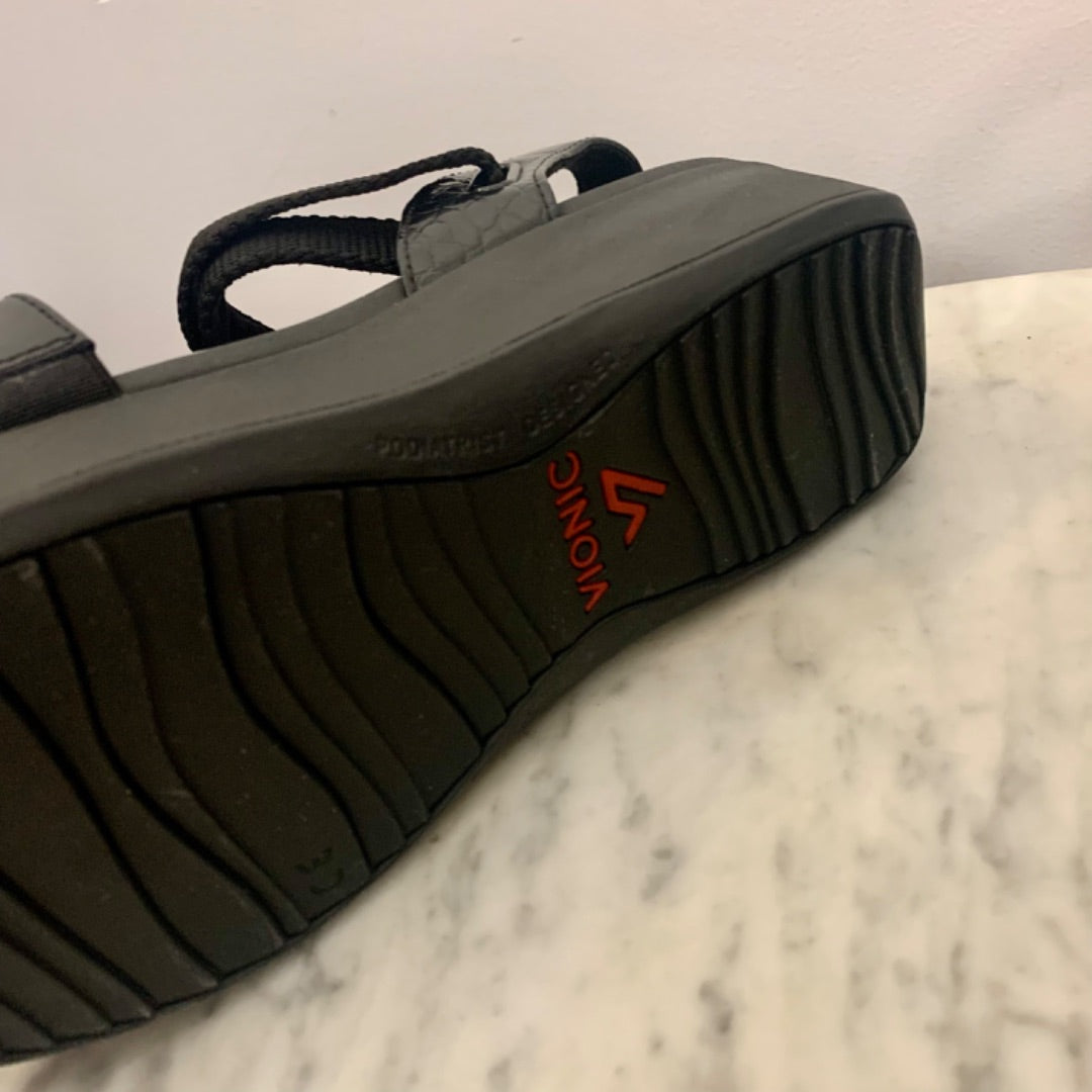 Vionic, Footwear, Size 7 Black