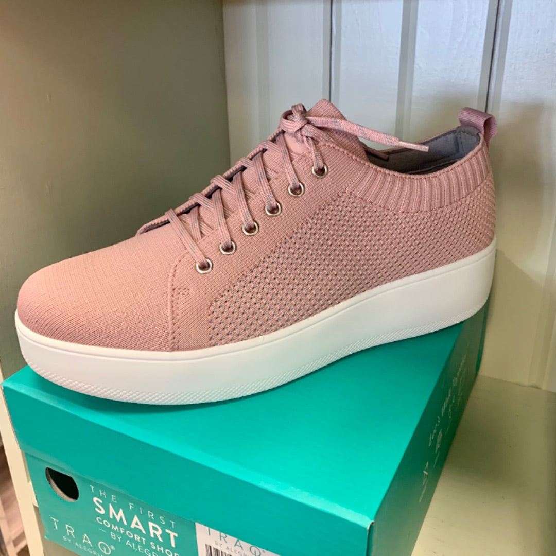 Traq, Footwear, Size 10 Rose