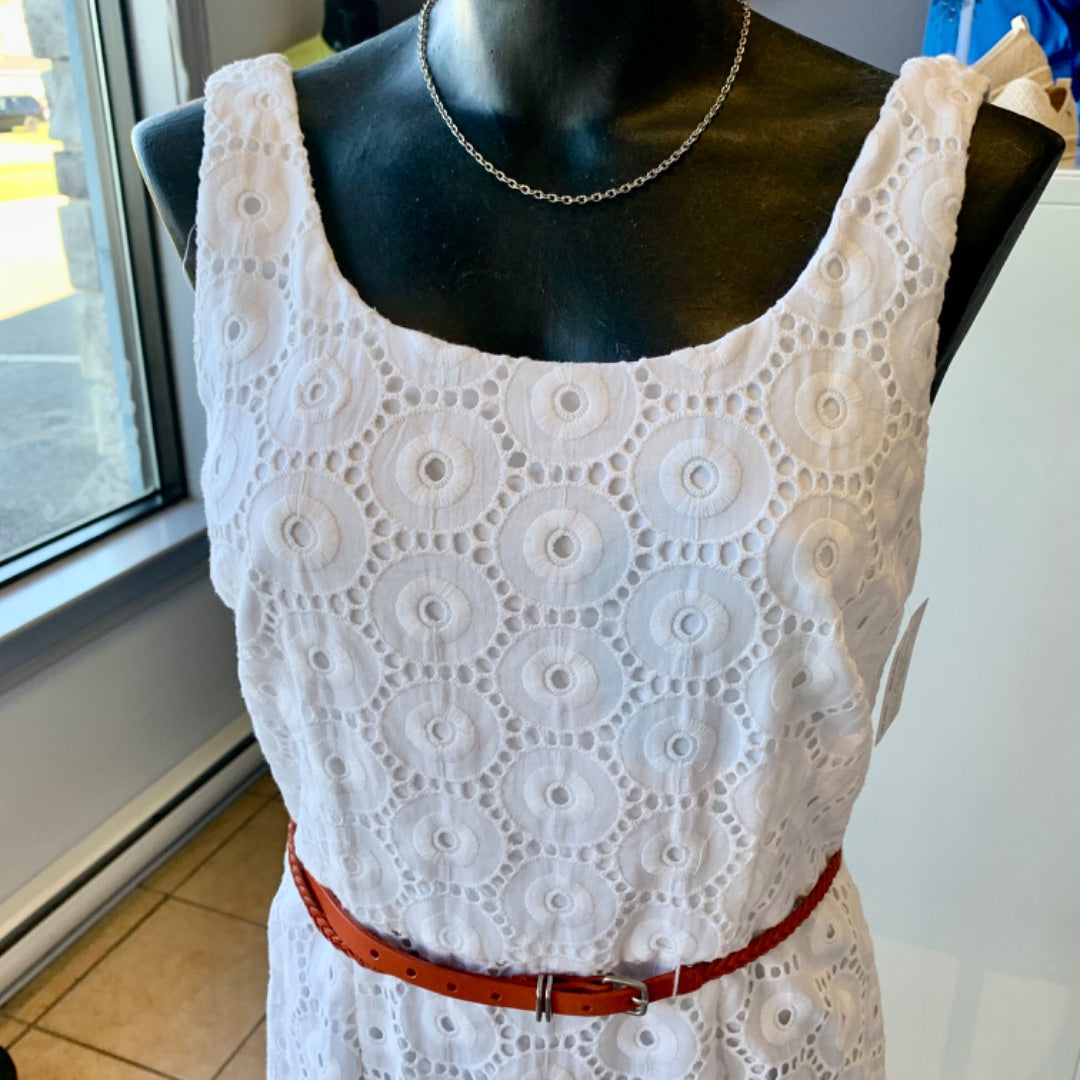 Le Chateau, Dresses, Medium White