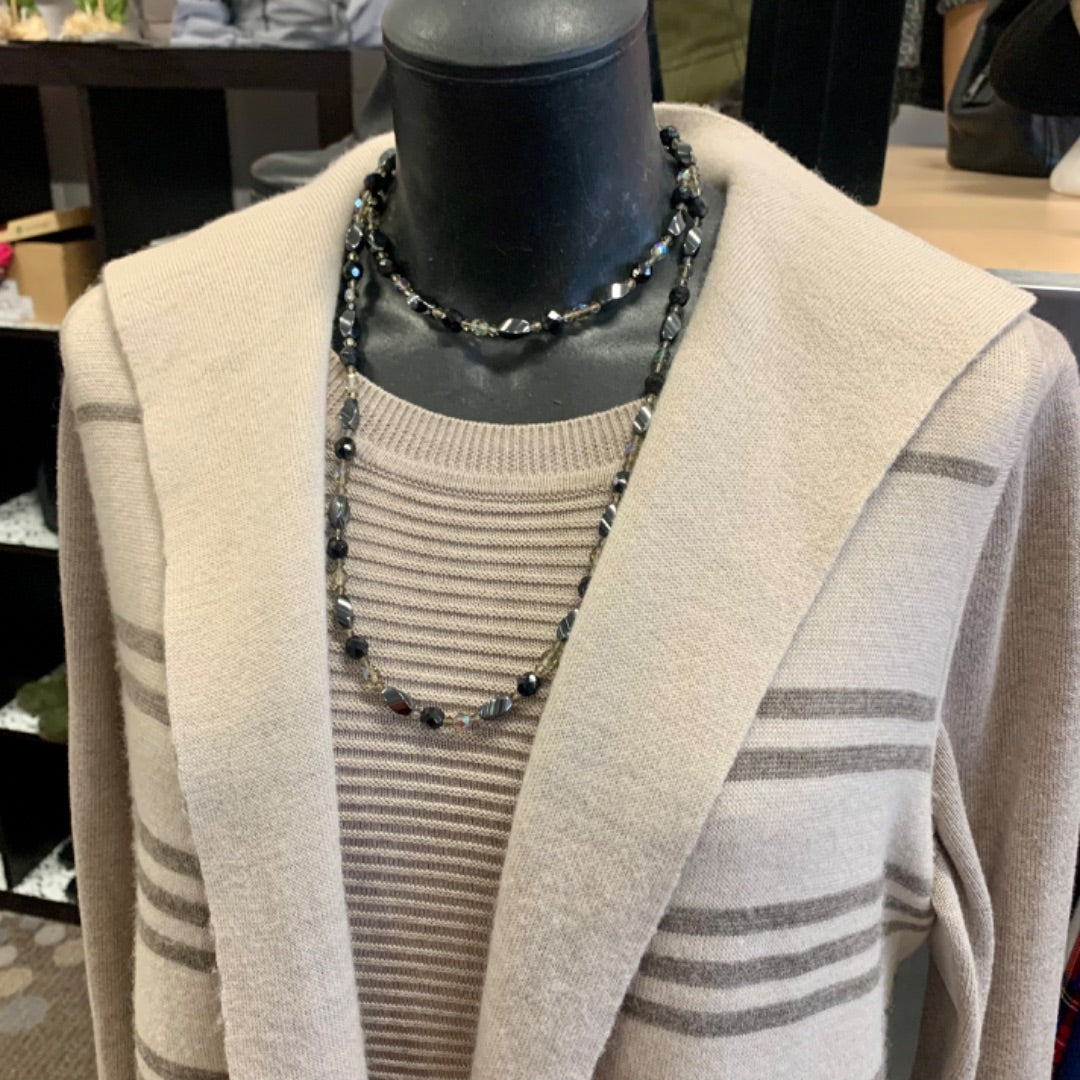 Max Studio, Large Beige