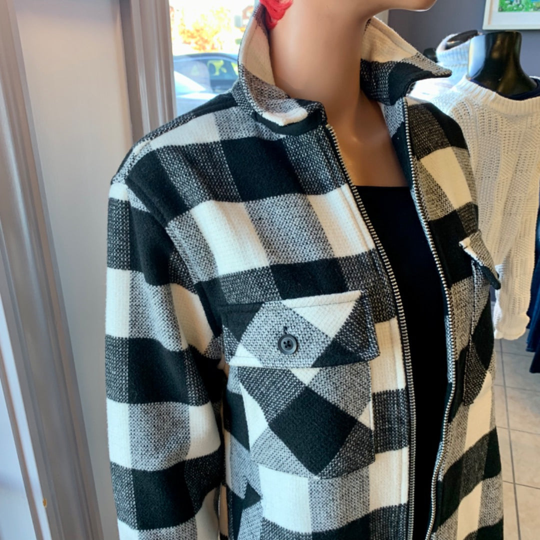 Distillery, Small Black & White