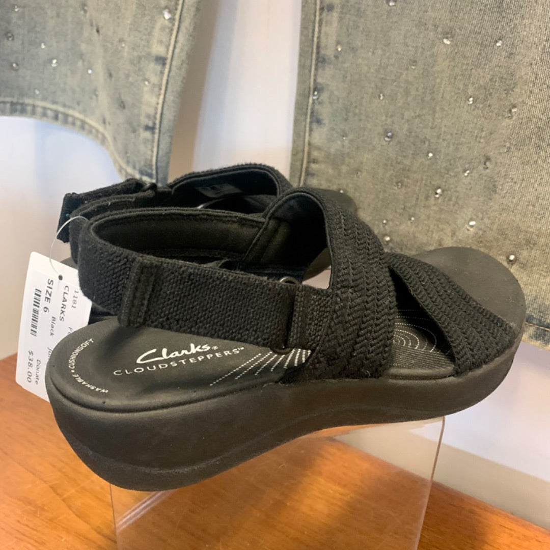Clarks, Footwear, Size 6 Black