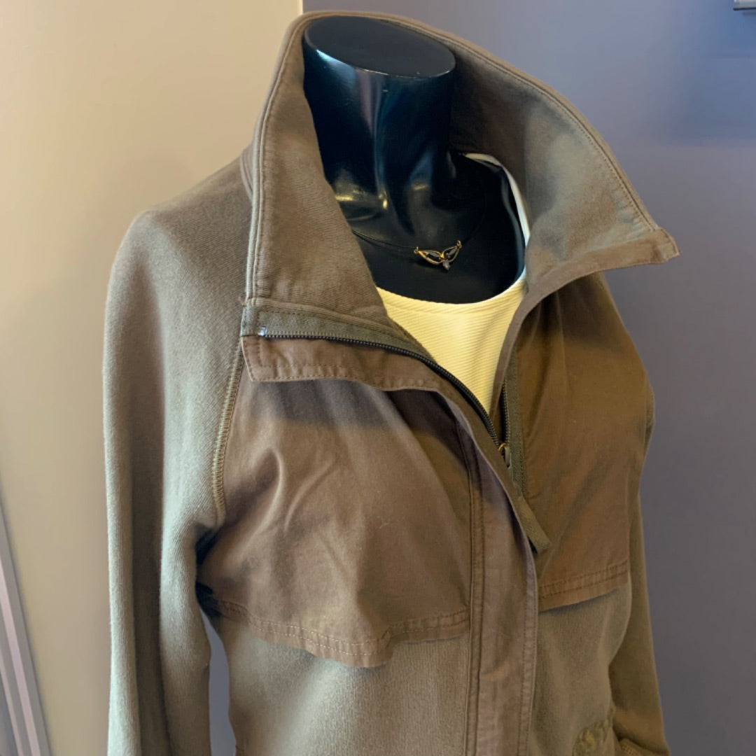 Eddie Bauer, Jackets, Medium Moss