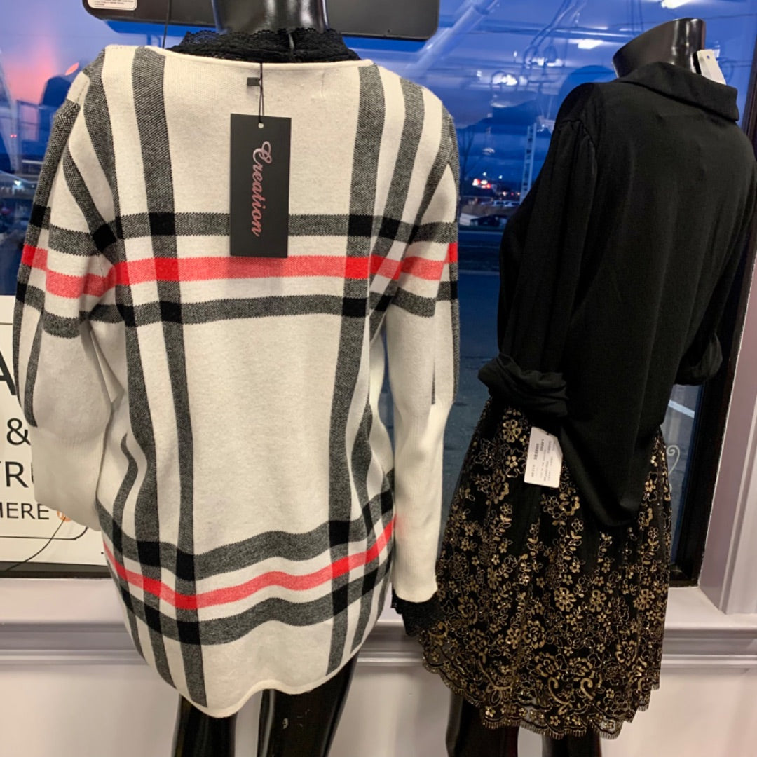 Creation, Sweaters, Medium Large Chalk with black and red stripe