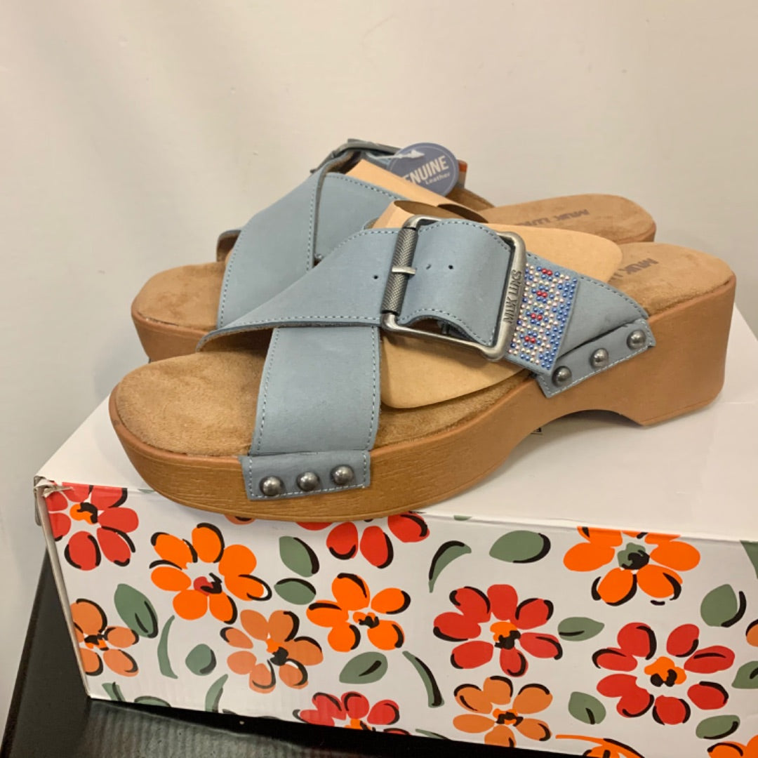 Muk Luks, Footwear, Size 8 Bluegrey
