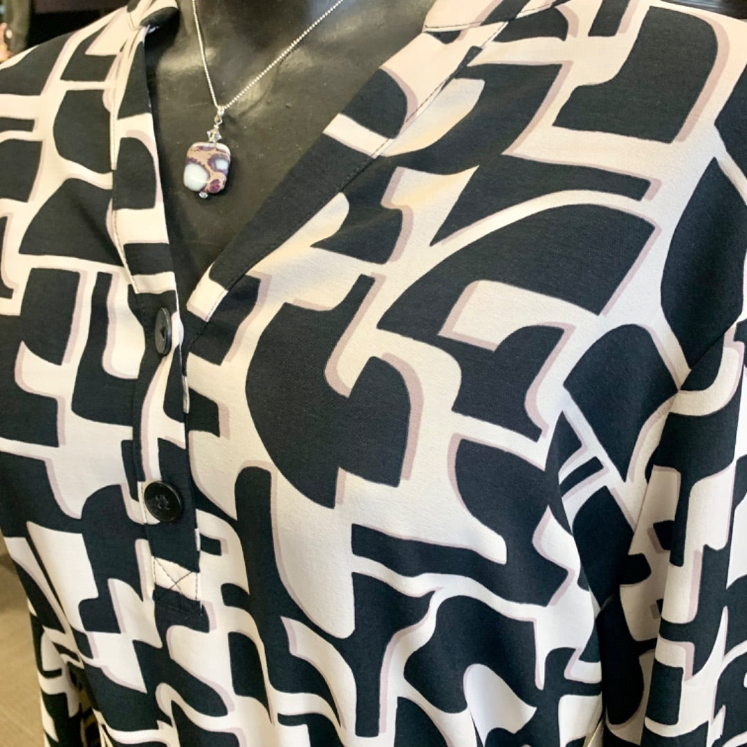 Reitmans, Dresses, Size 2X Black Beige and a little edge of mauve