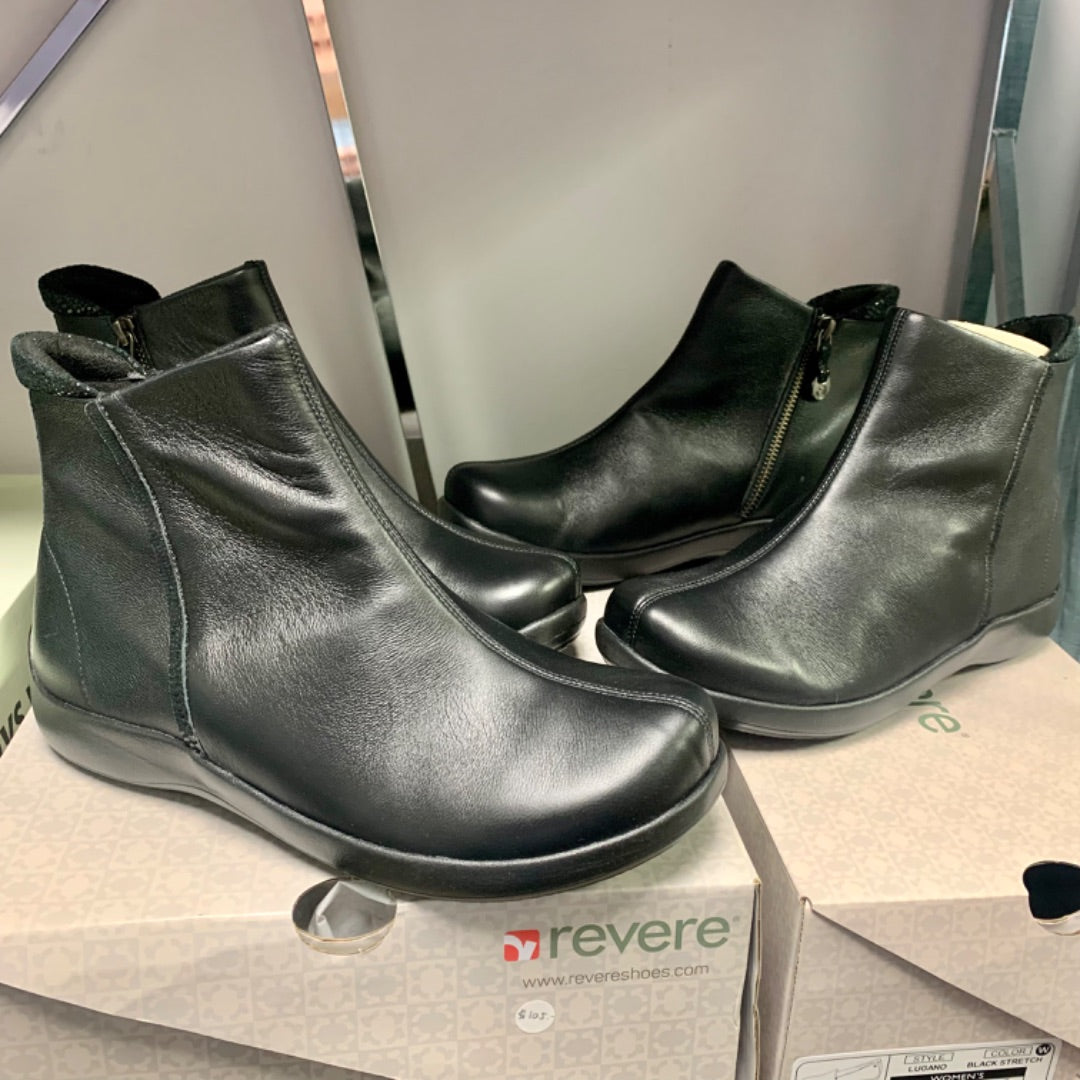 Revere, Footwear, Size 9 Black